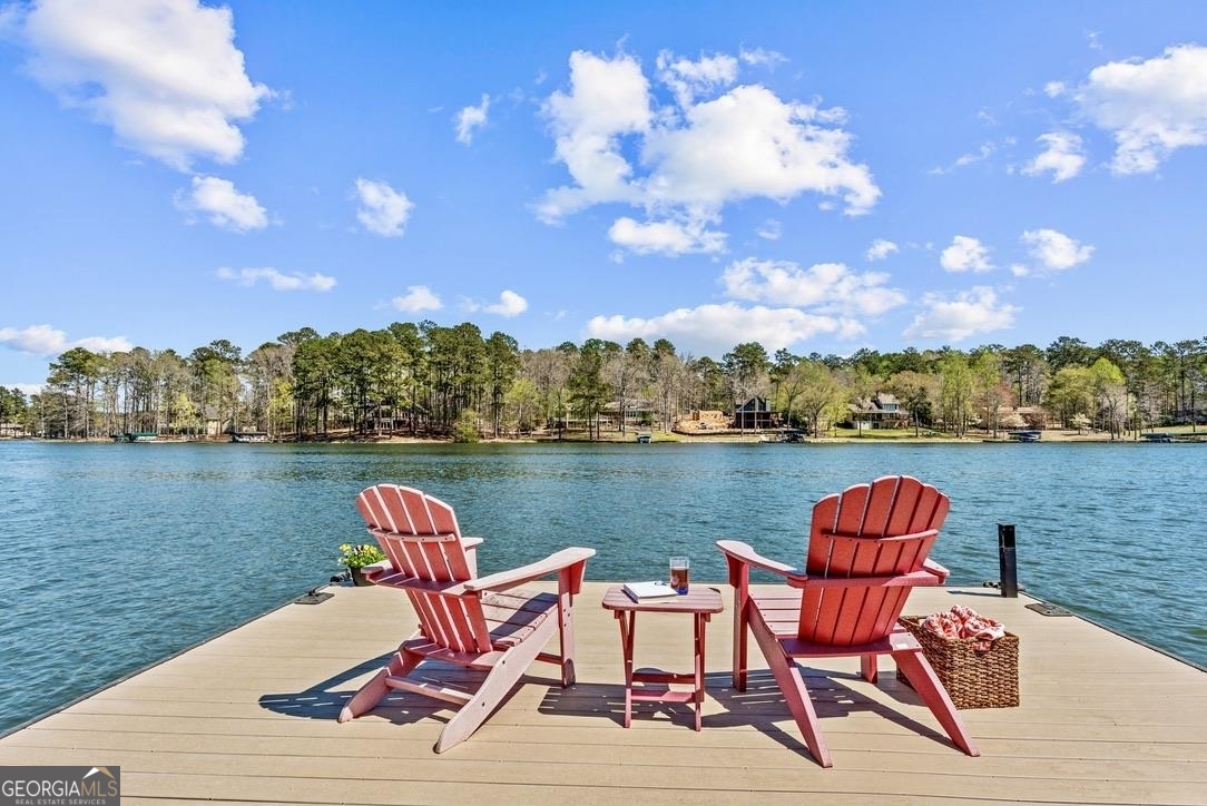 1611 Lighthouse Circle