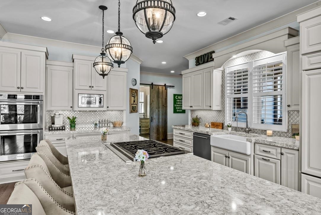 1611 Lighthouse Circle