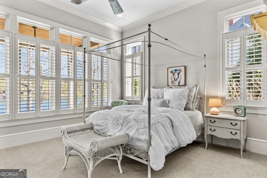 1611 Lighthouse Circle