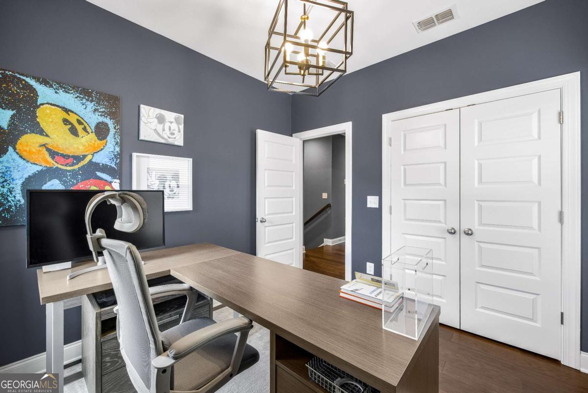 2013 Rockledge Road NE