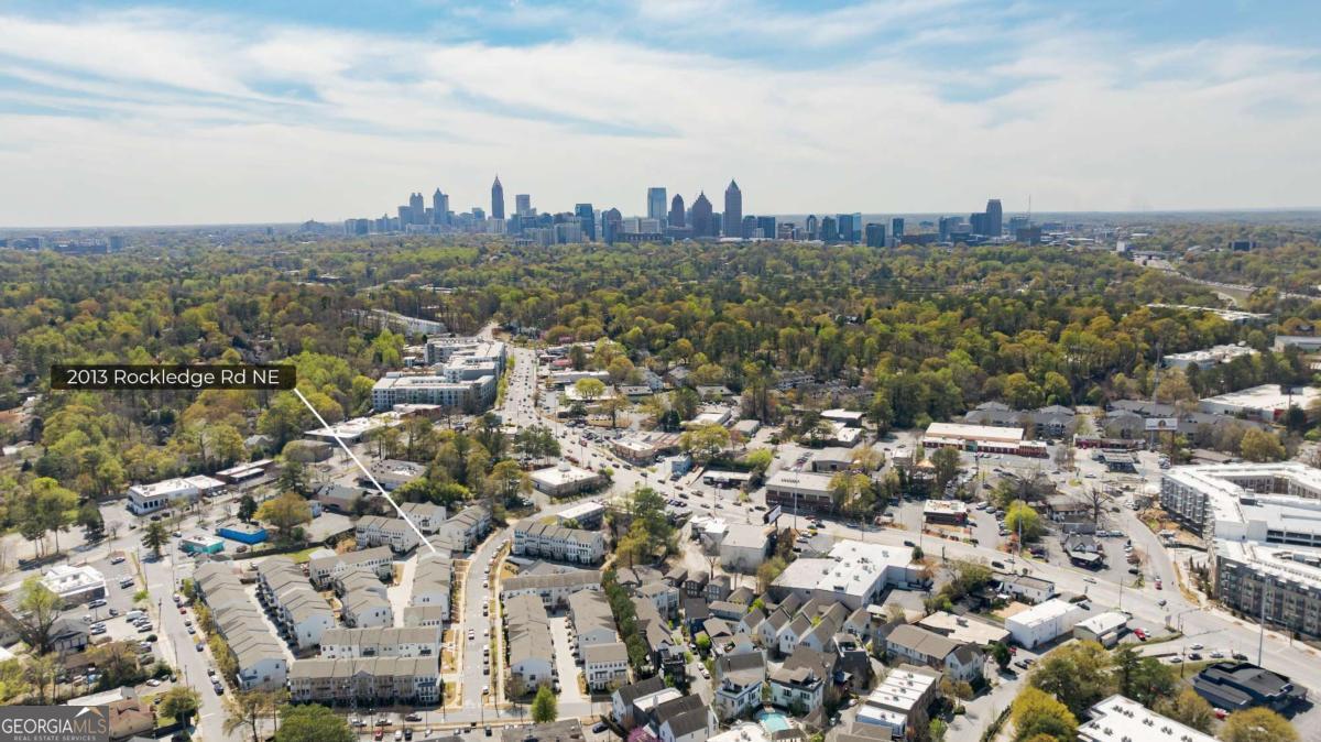 2013 Rockledge Road NE