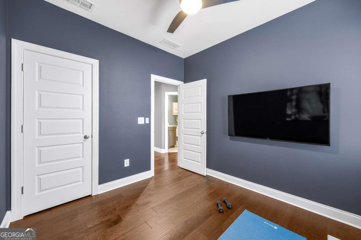 2013 Rockledge Road NE