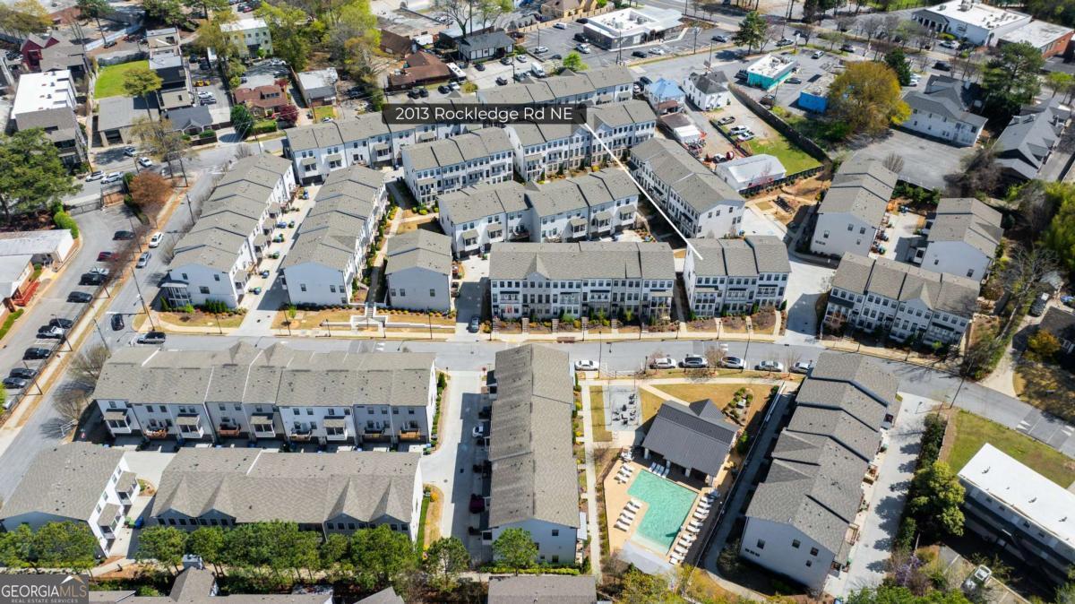 2013 Rockledge Road NE