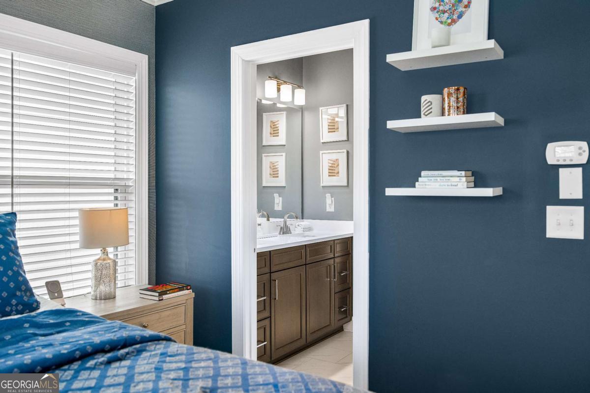 2013 Rockledge Road NE