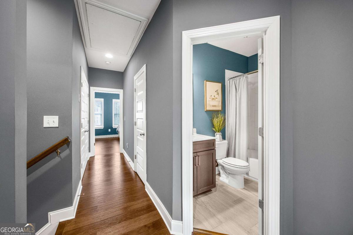 2013 Rockledge Road NE