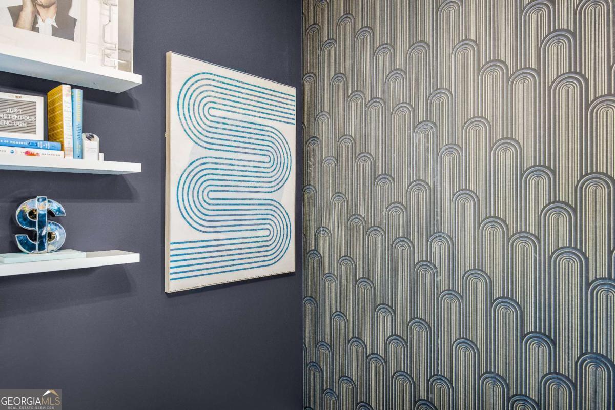 2013 Rockledge Road NE