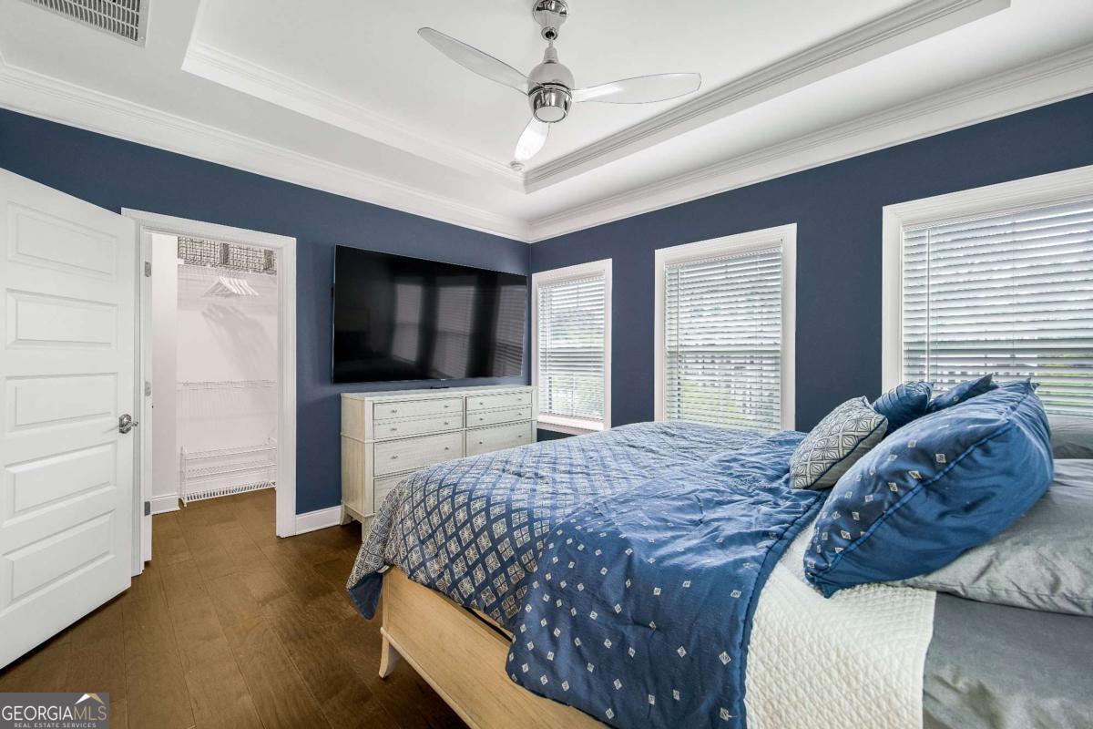 2013 Rockledge Road NE