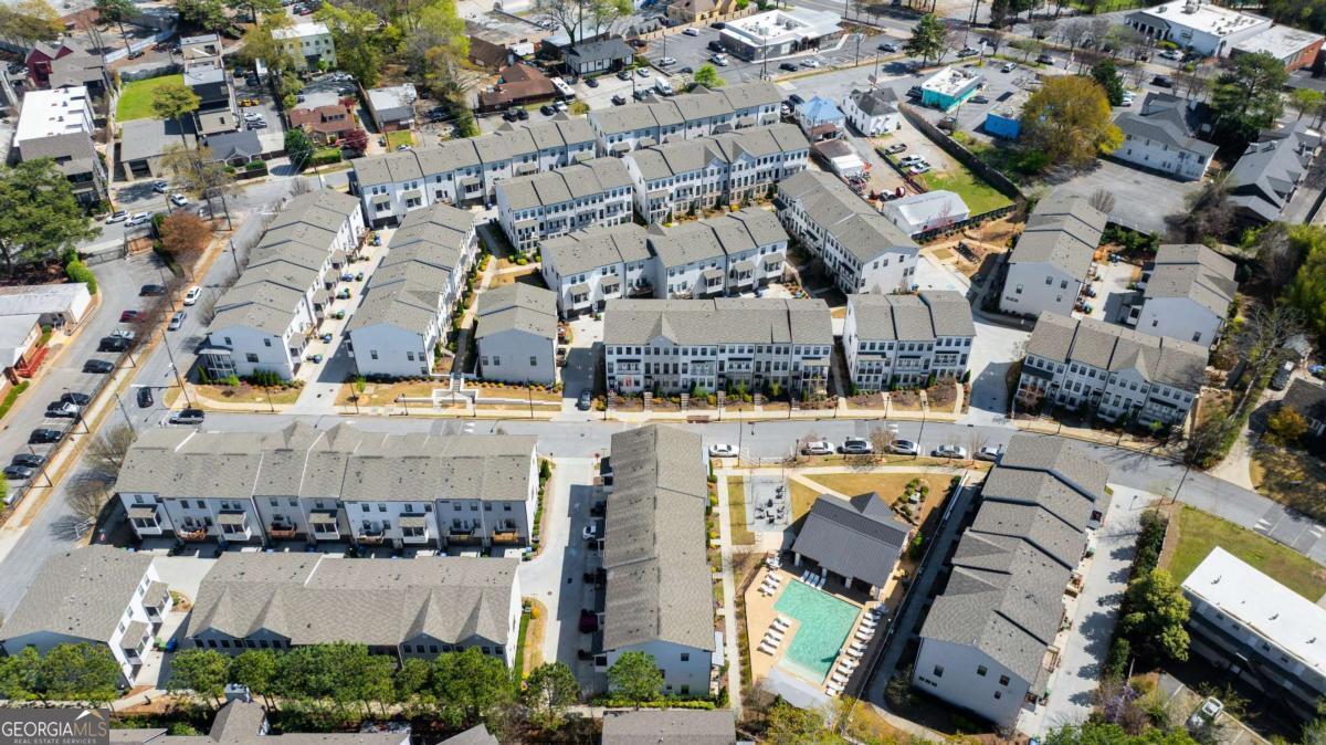 2013 Rockledge Road NE