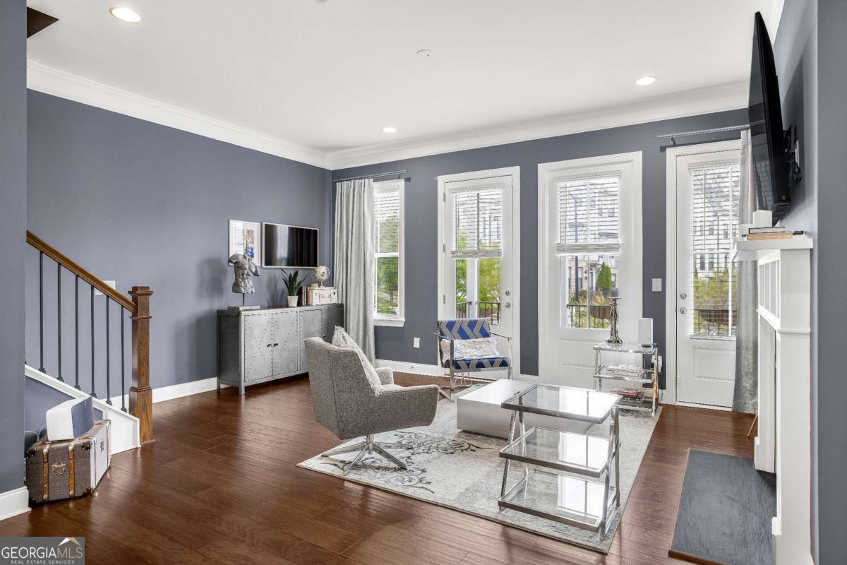 2013 Rockledge Road NE