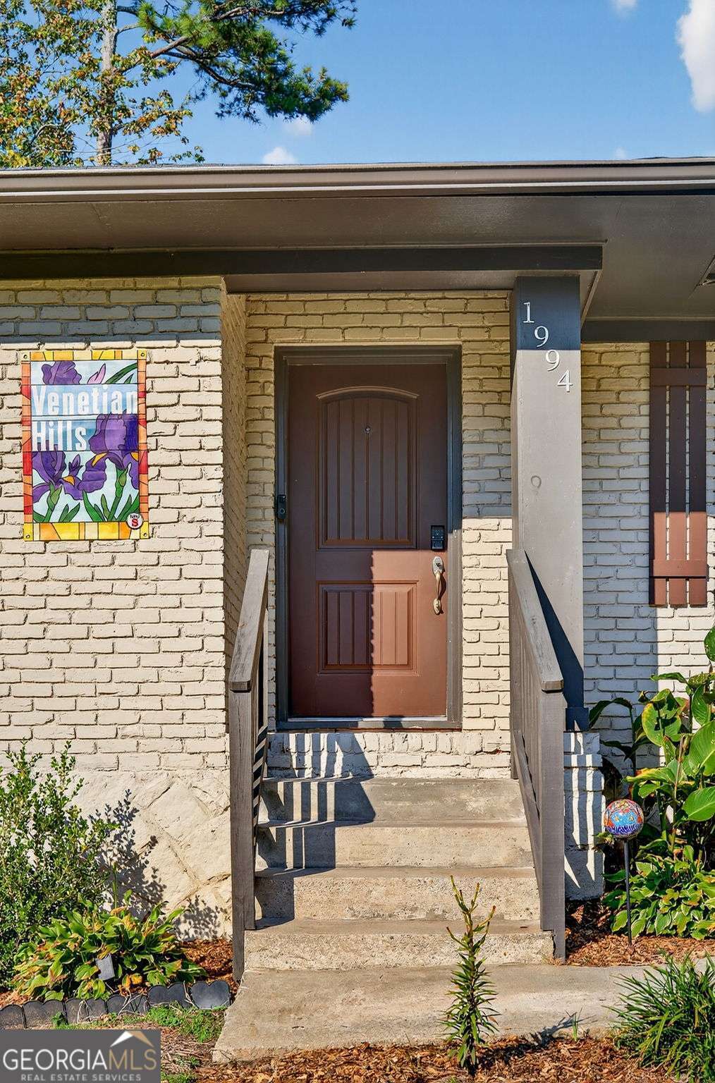 1994 Honeysuckle Lane SW