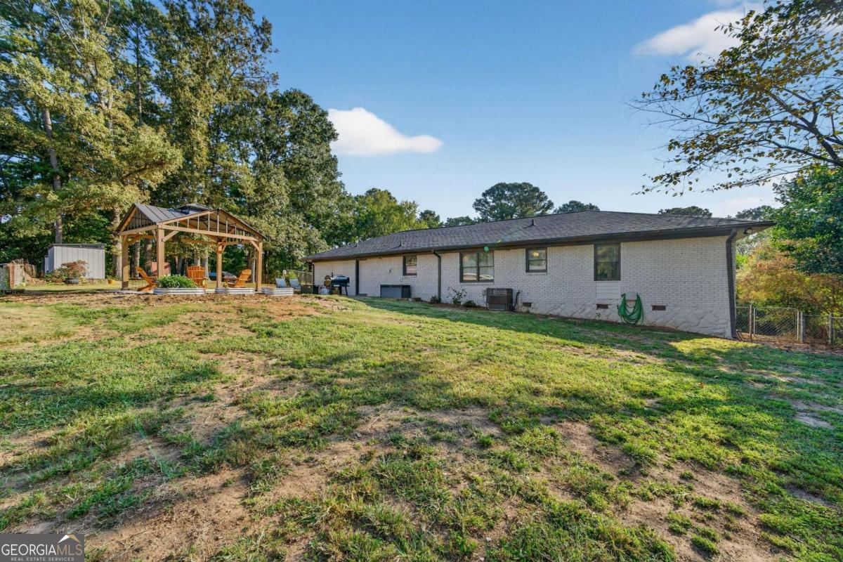 1994 Honeysuckle Lane SW