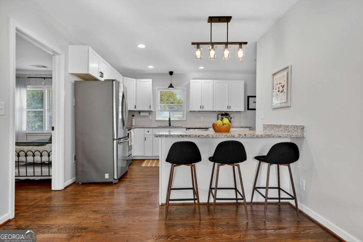 1994 Honeysuckle Lane SW