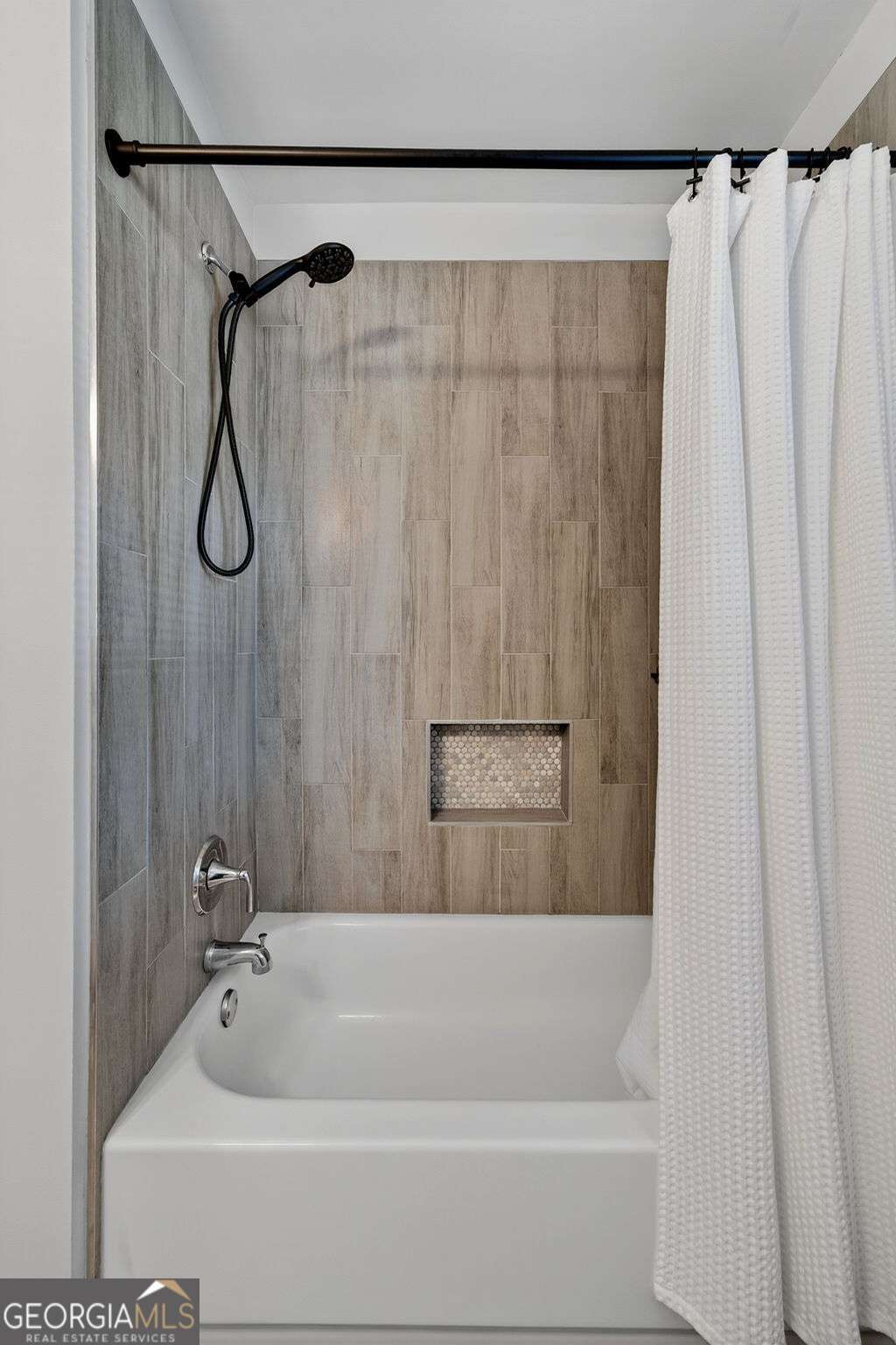 1994 Honeysuckle Lane SW