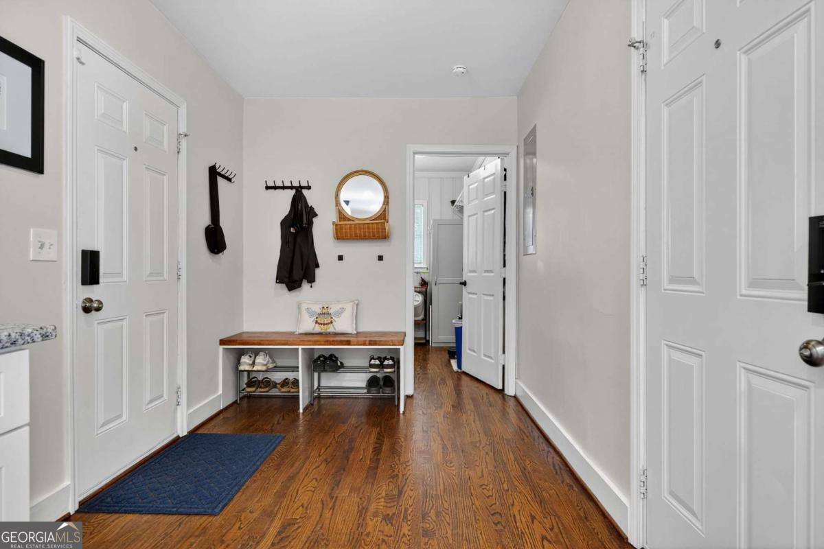 1994 Honeysuckle Lane SW