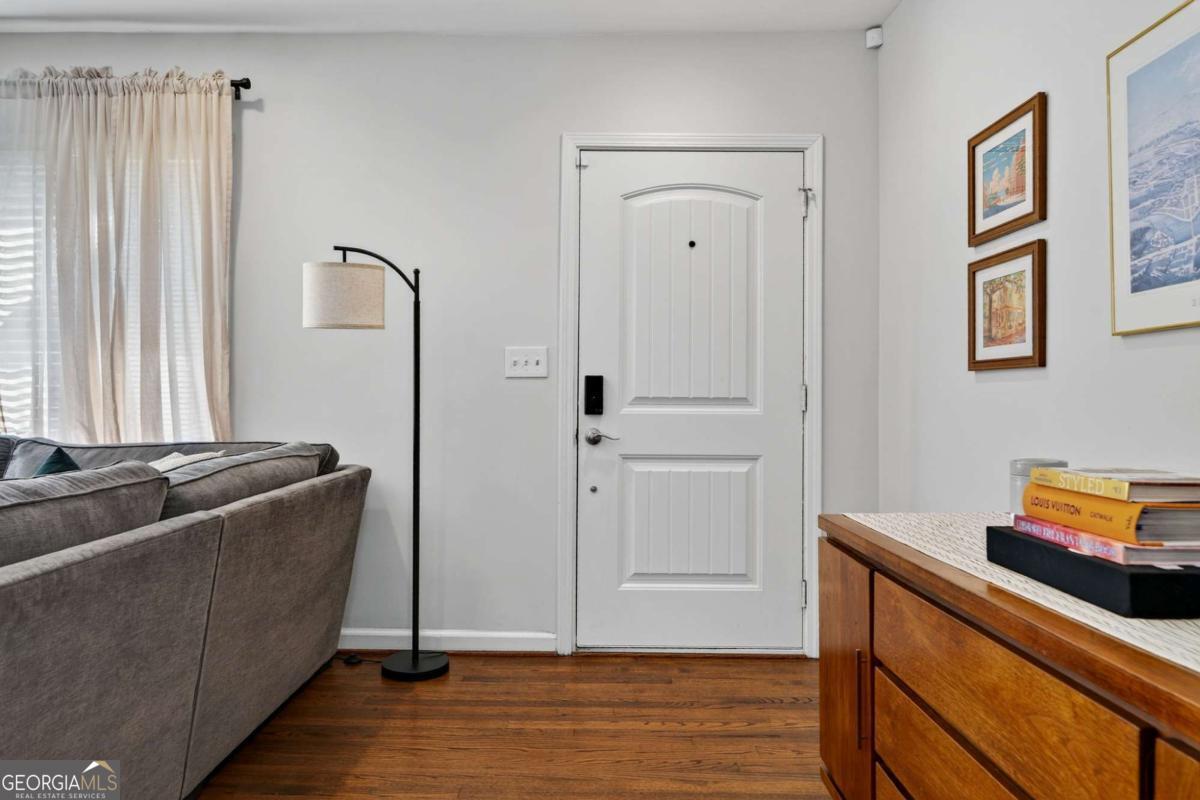 1994 Honeysuckle Lane SW