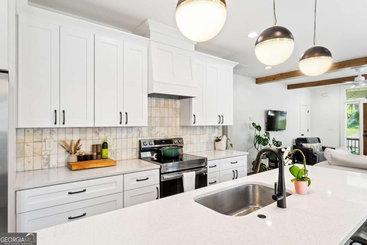 1152 Oakland Drive SW