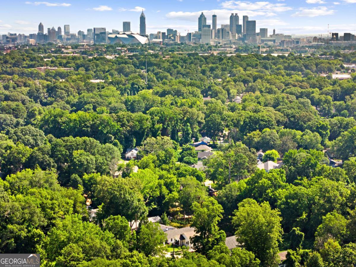 1152 Oakland Drive SW