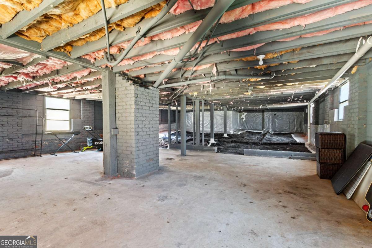 1152 Oakland Drive SW