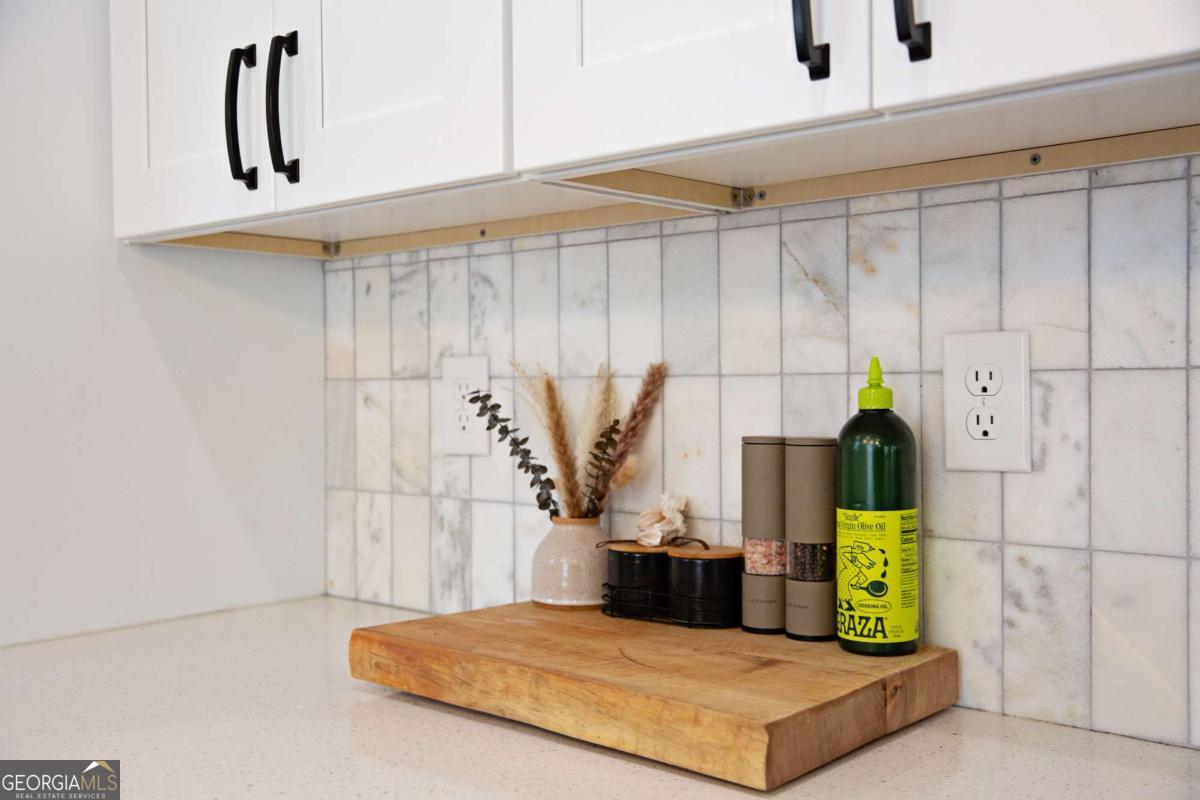 1152 Oakland Drive SW