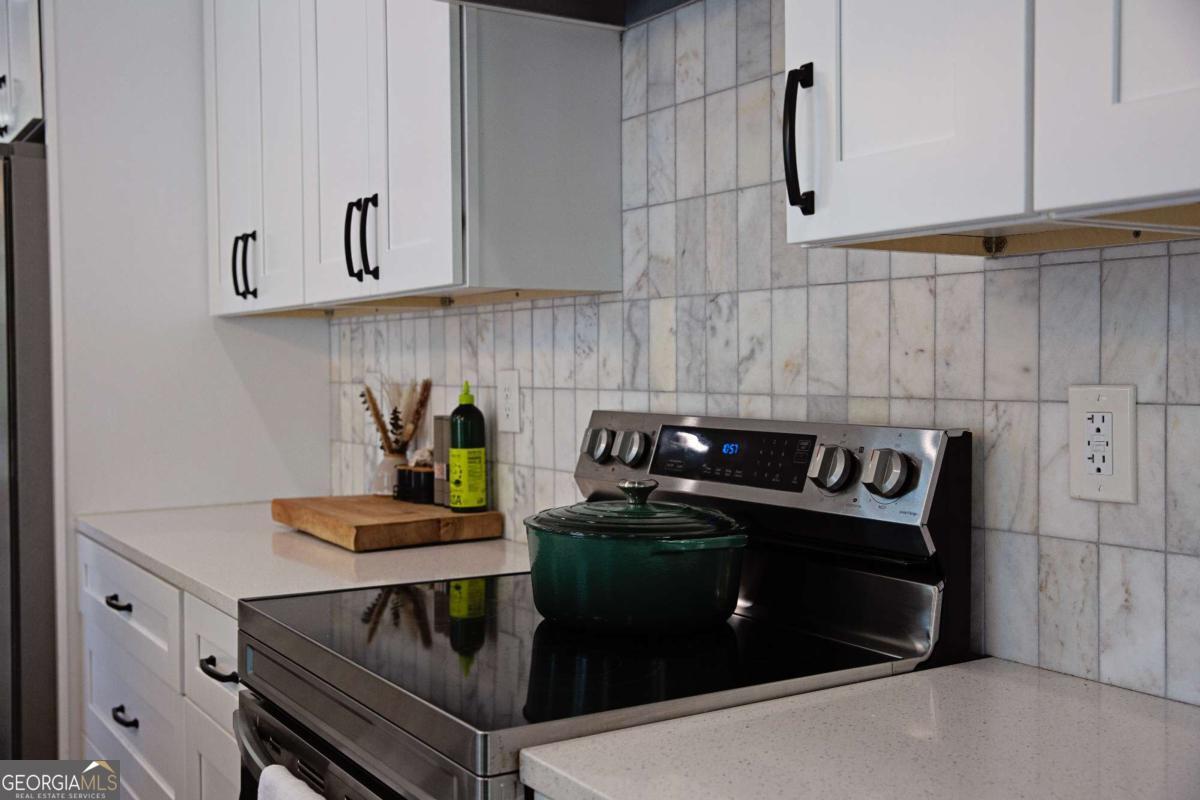 1152 Oakland Drive SW