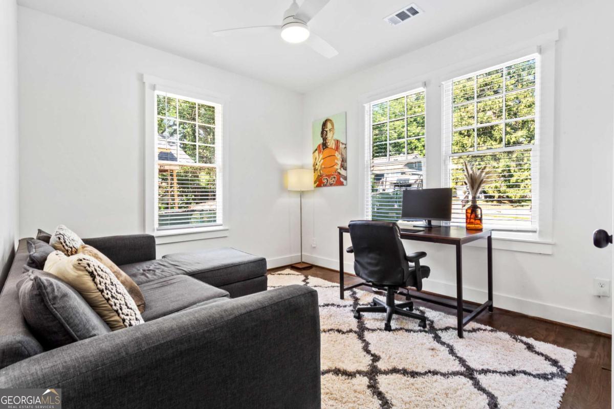 1152 Oakland Drive SW