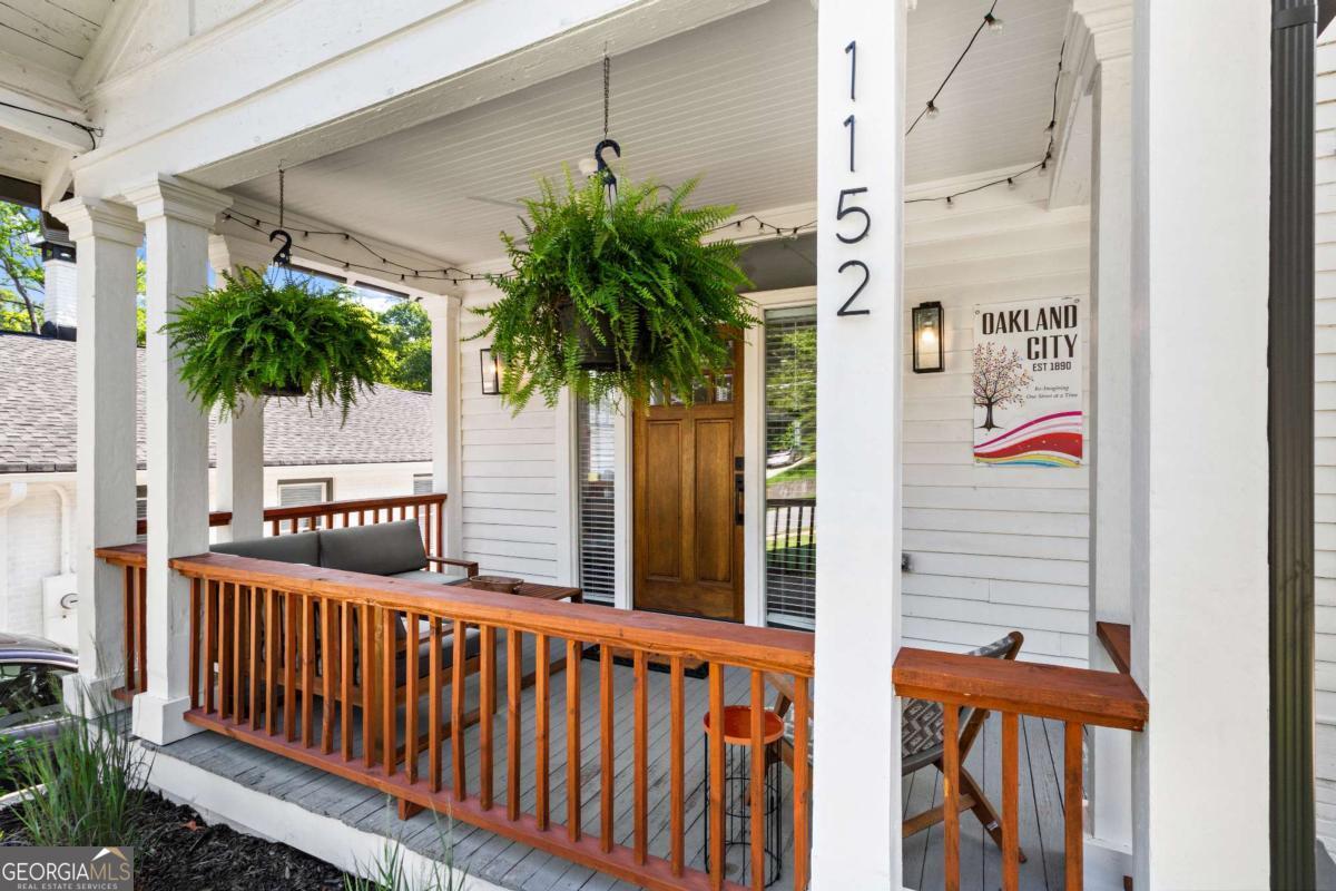 1152 Oakland Drive SW