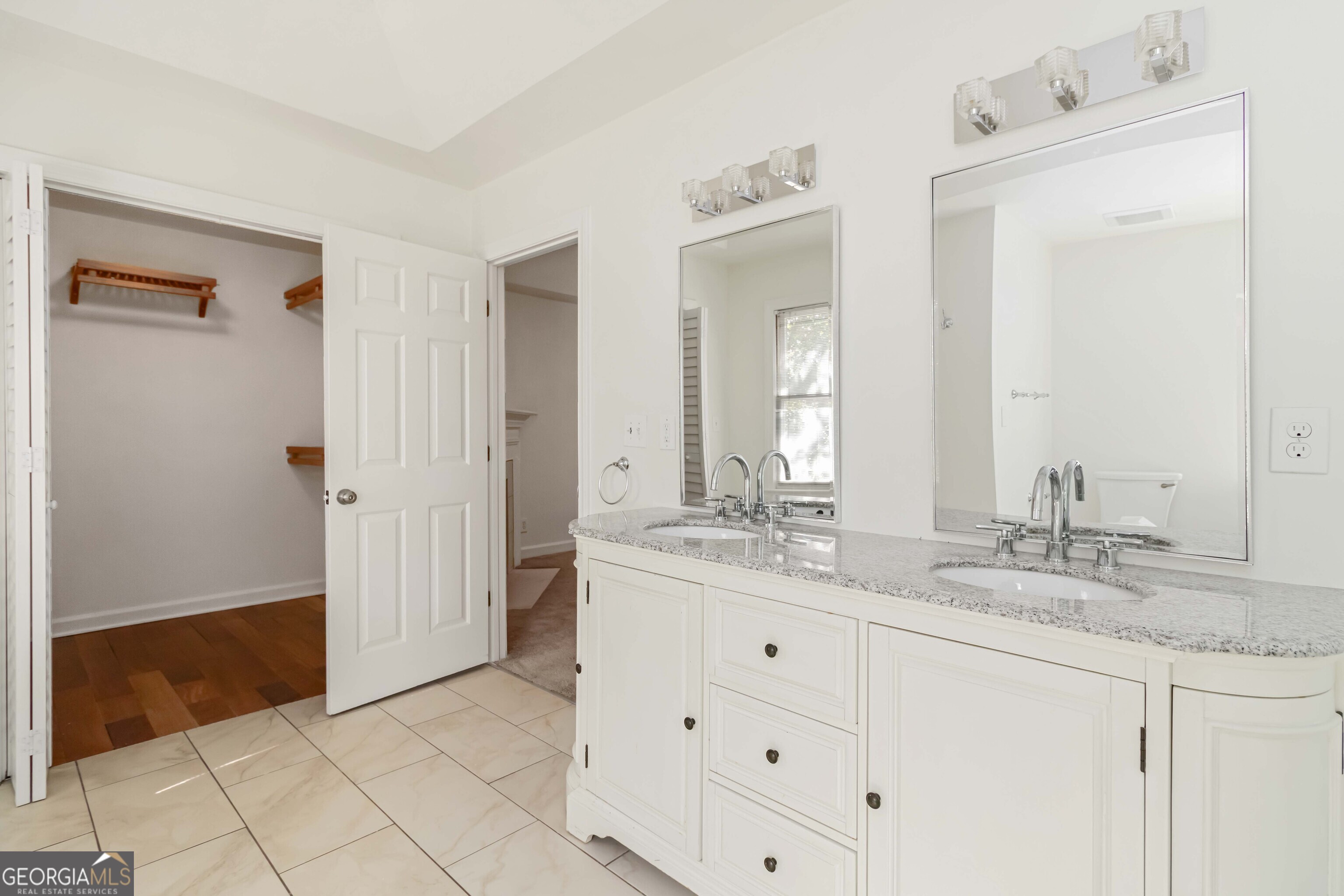 2308 Defoors Ferry Road NW