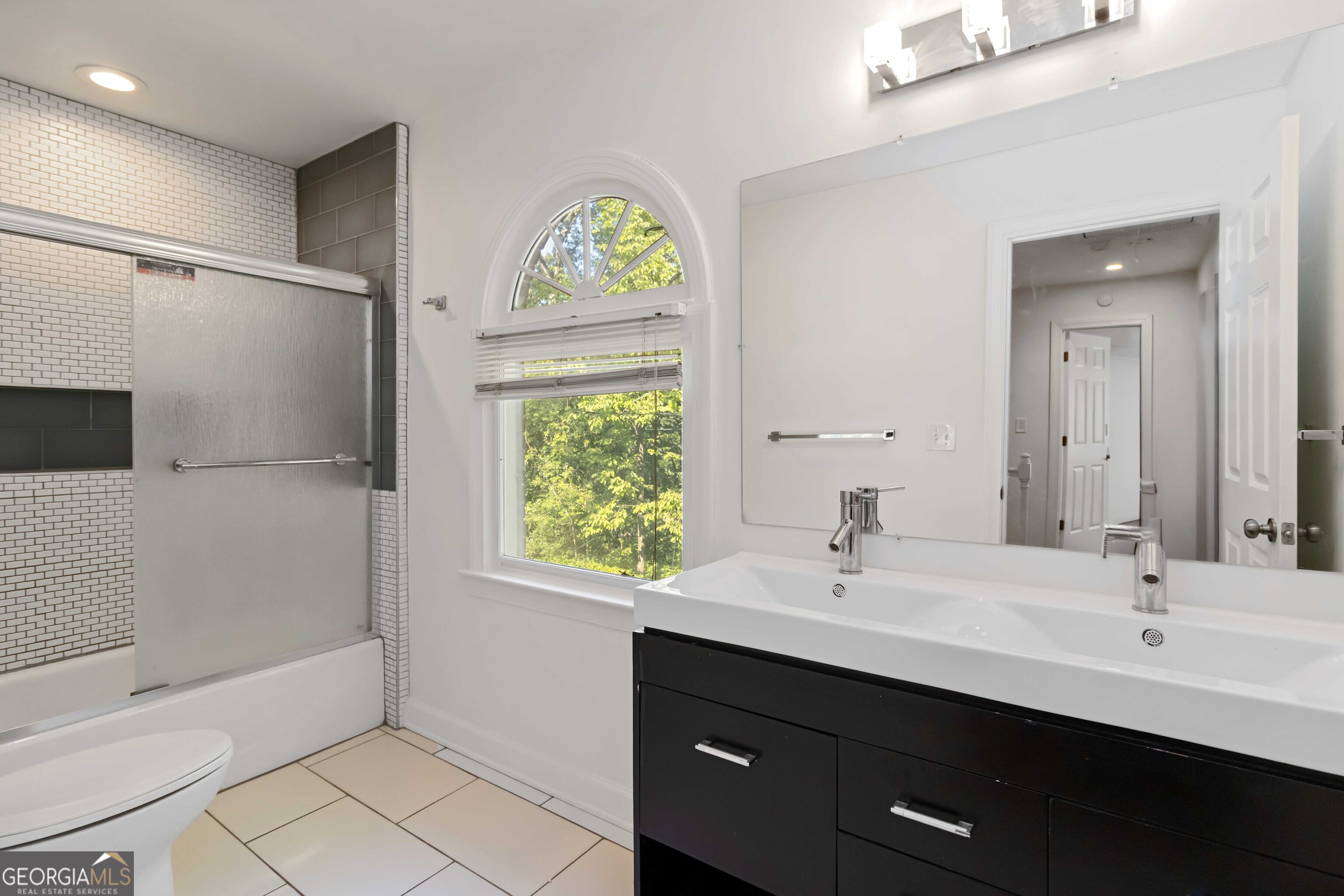 2308 Defoors Ferry Road NW