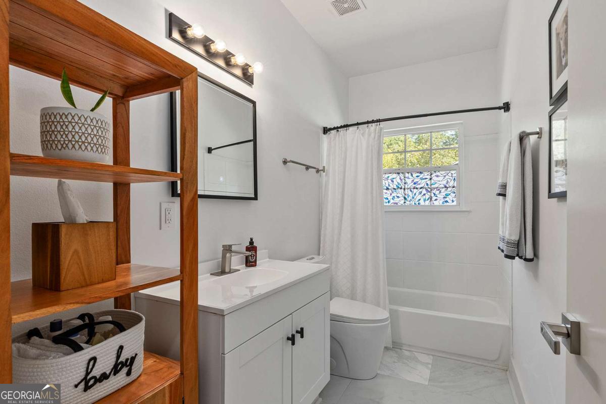 1249 Epworth Street SW