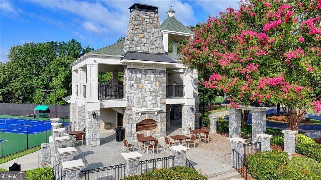 1635 Lake Heights Circle