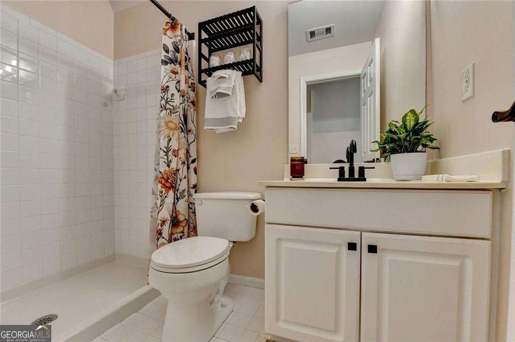 1635 Lake Heights Circle