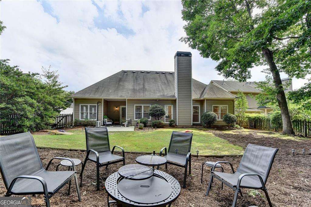 1635 Lake Heights Circle