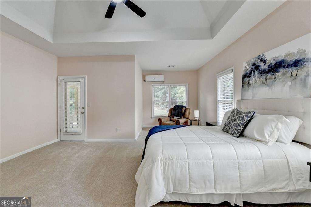 1635 Lake Heights Circle