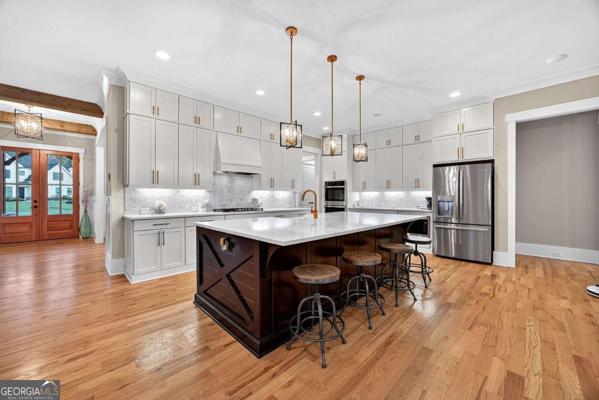 2200 Ellis Mountain Drive SW