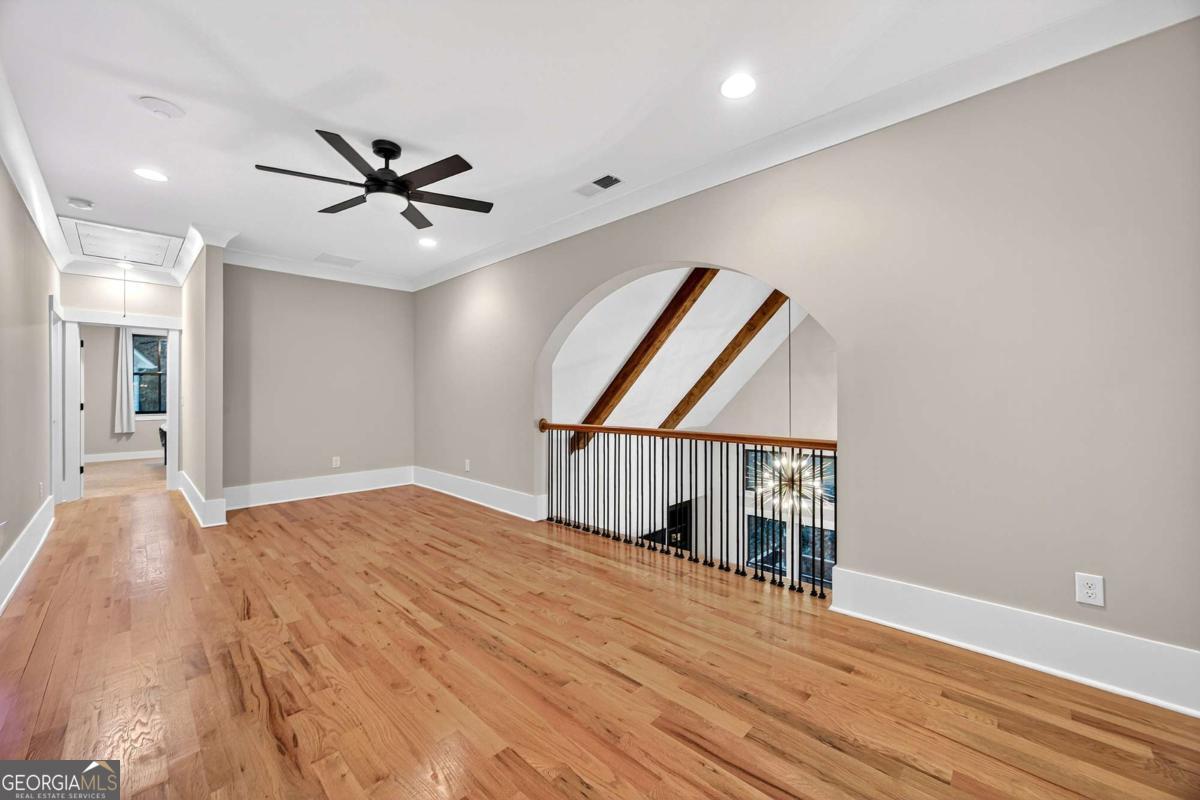 2200 Ellis Mountain Drive SW