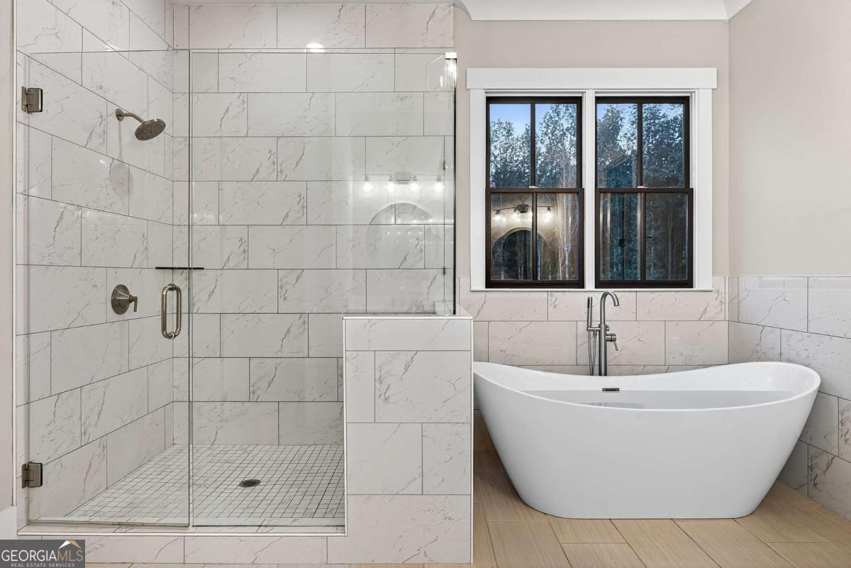 2200 Ellis Mountain Drive SW