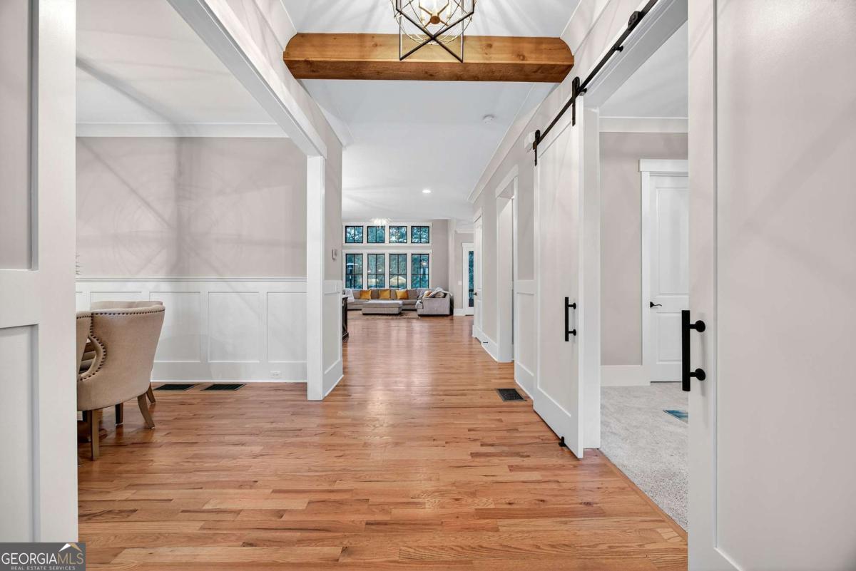 2200 Ellis Mountain Drive SW