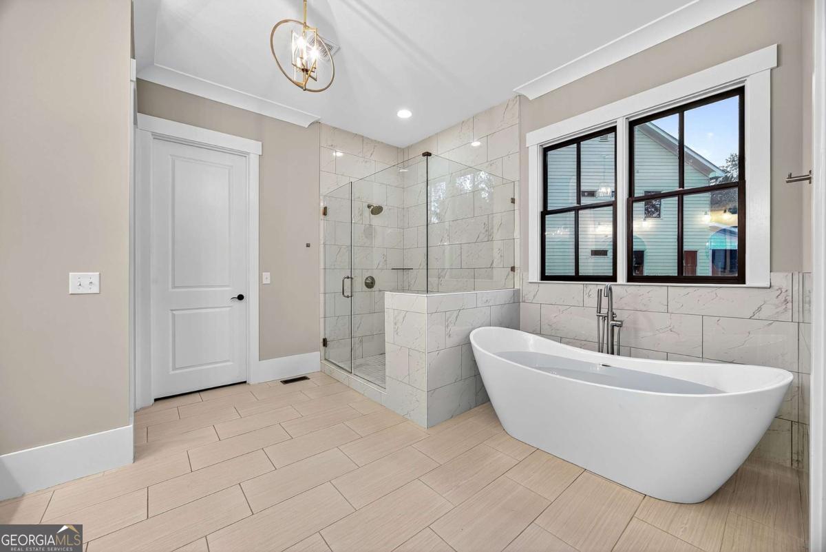 2200 Ellis Mountain Drive SW