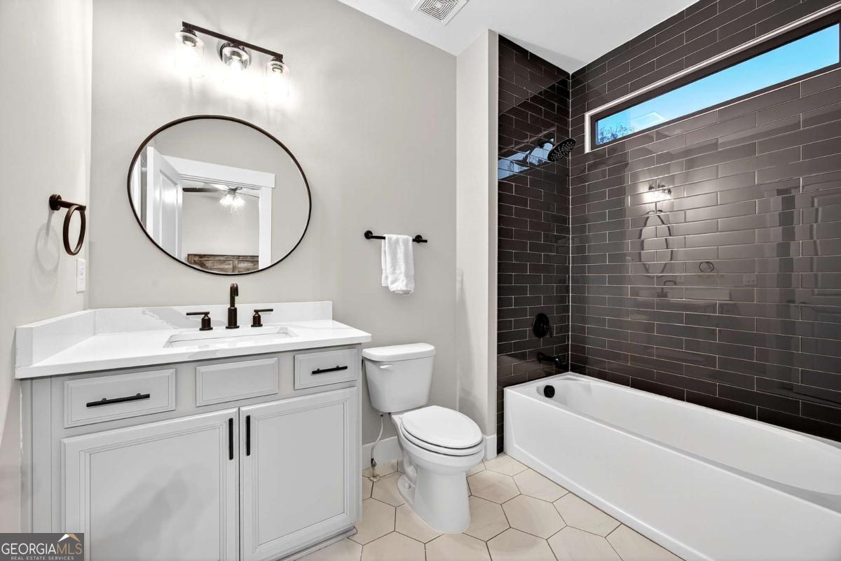 2200 Ellis Mountain Drive SW