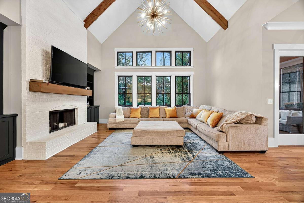 2200 Ellis Mountain Drive SW