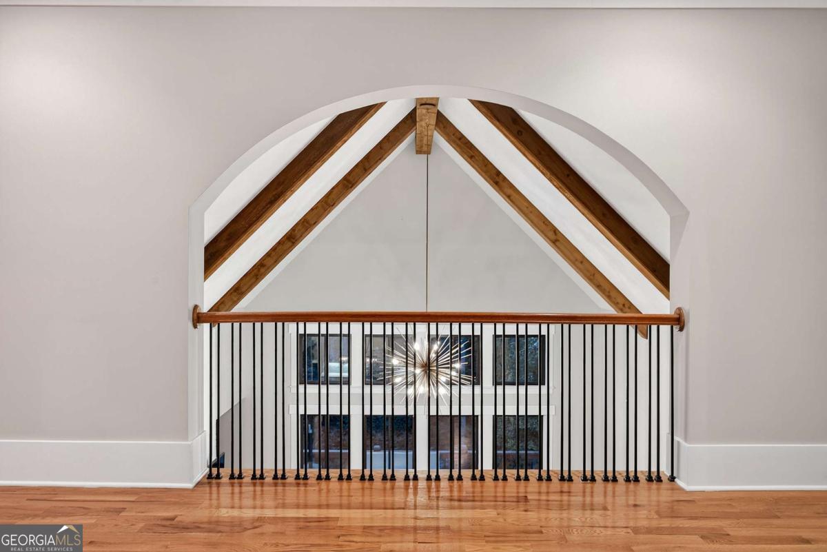 2200 Ellis Mountain Drive SW