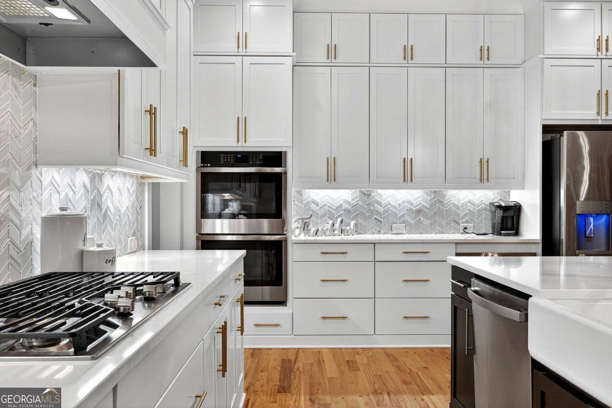 2200 Ellis Mountain Drive SW