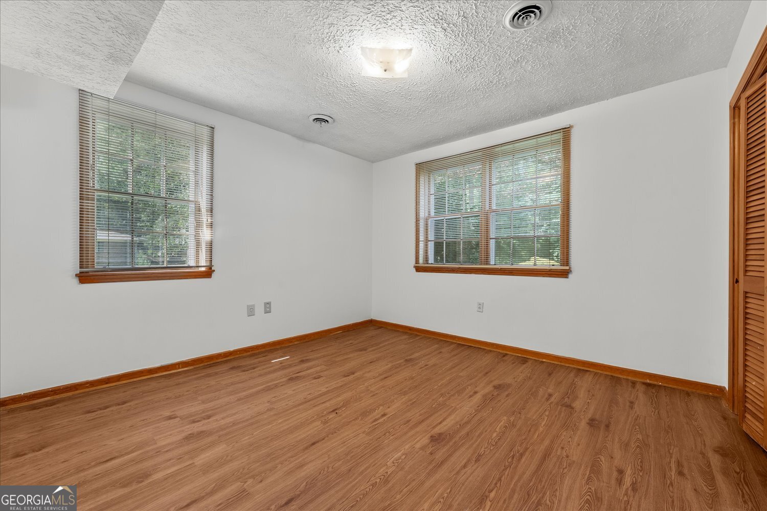 9267 Westview Drive SW