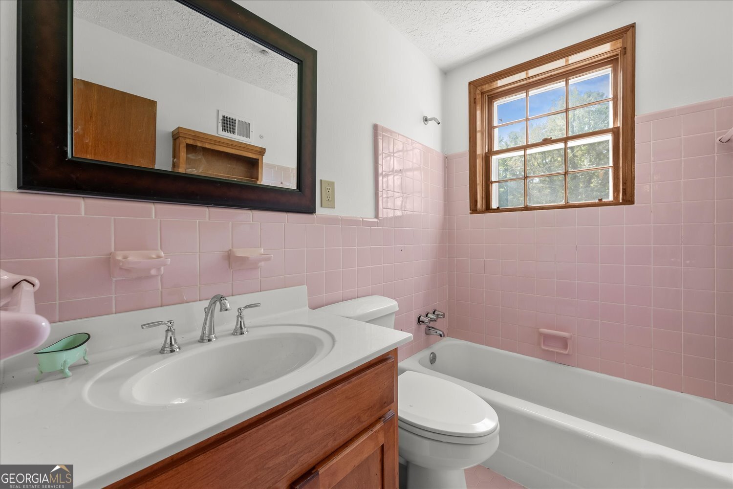 9267 Westview Drive SW