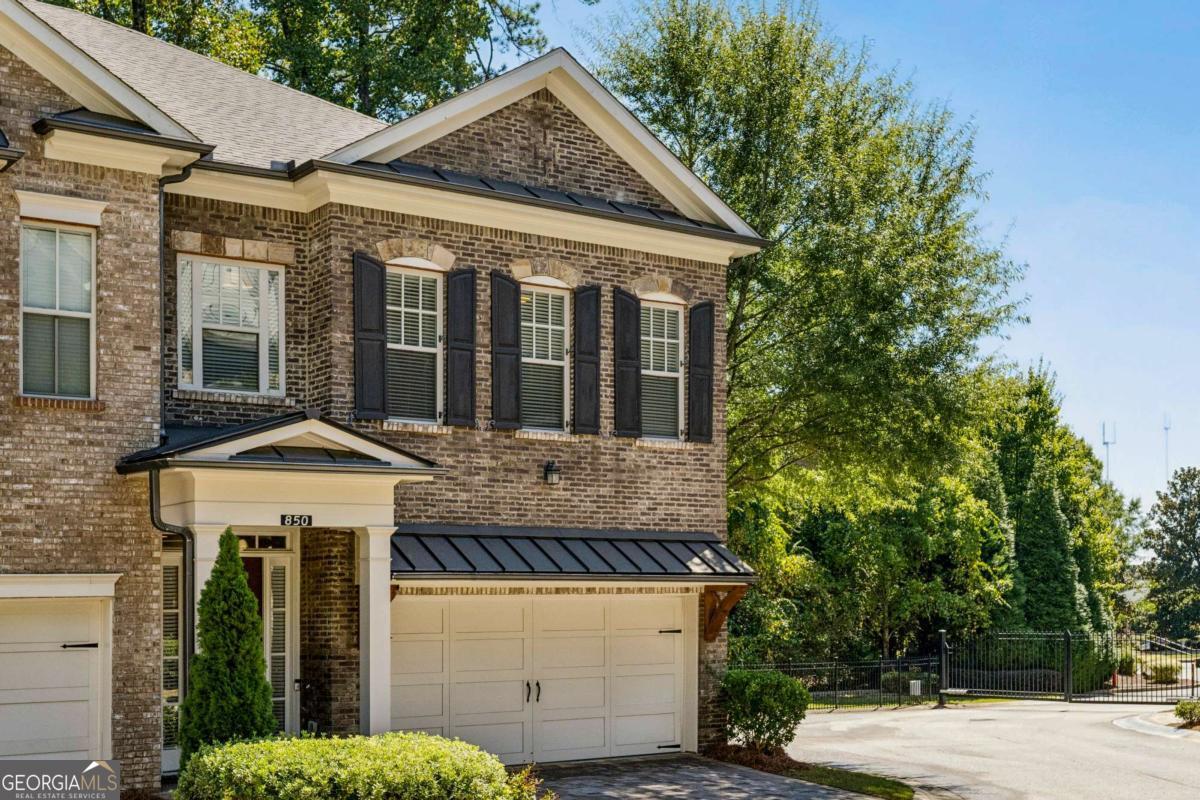 850 Canterbury Overlook