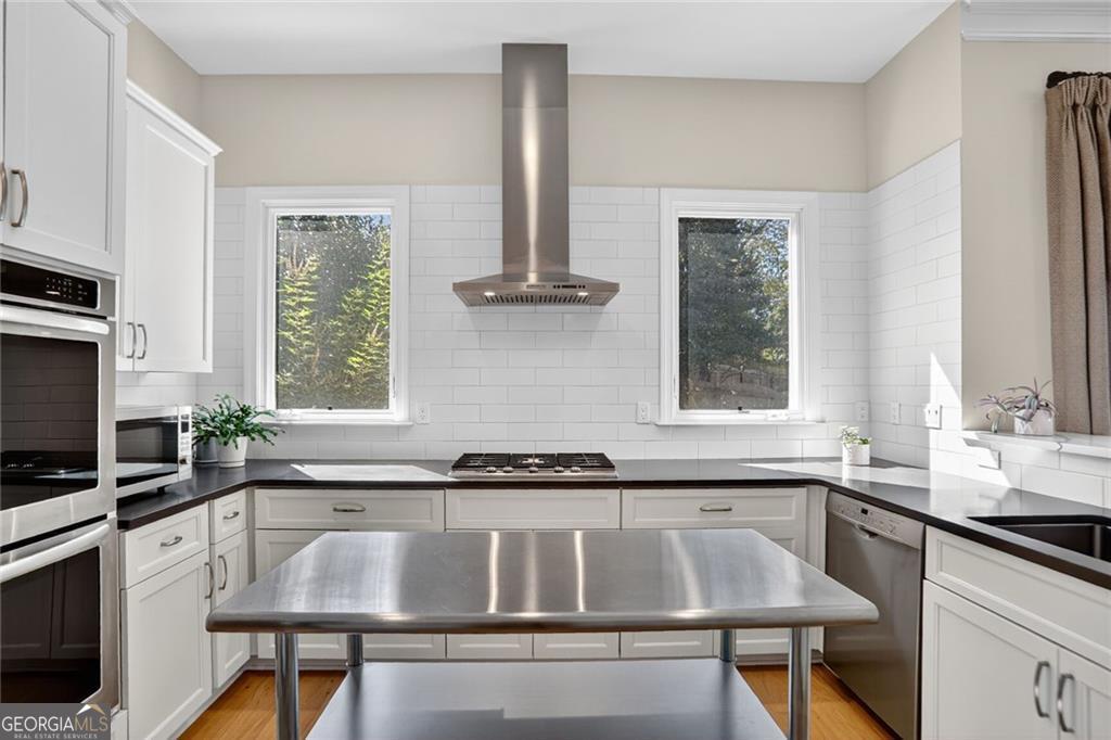 2718 Vinings Oak Drive SE