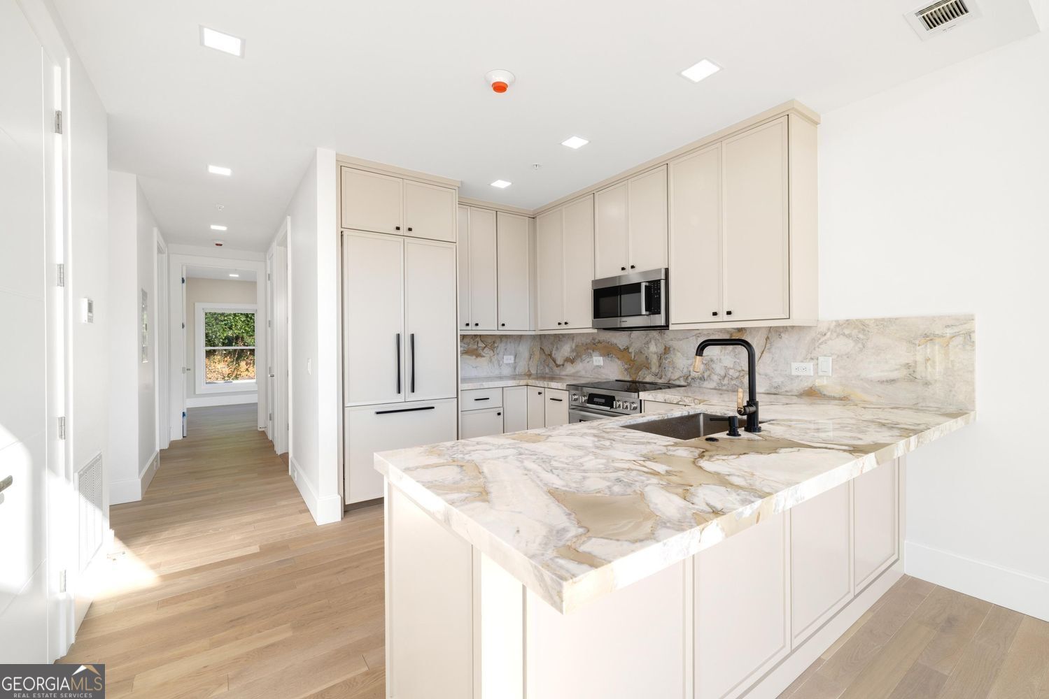 1281 E Main Street # 4