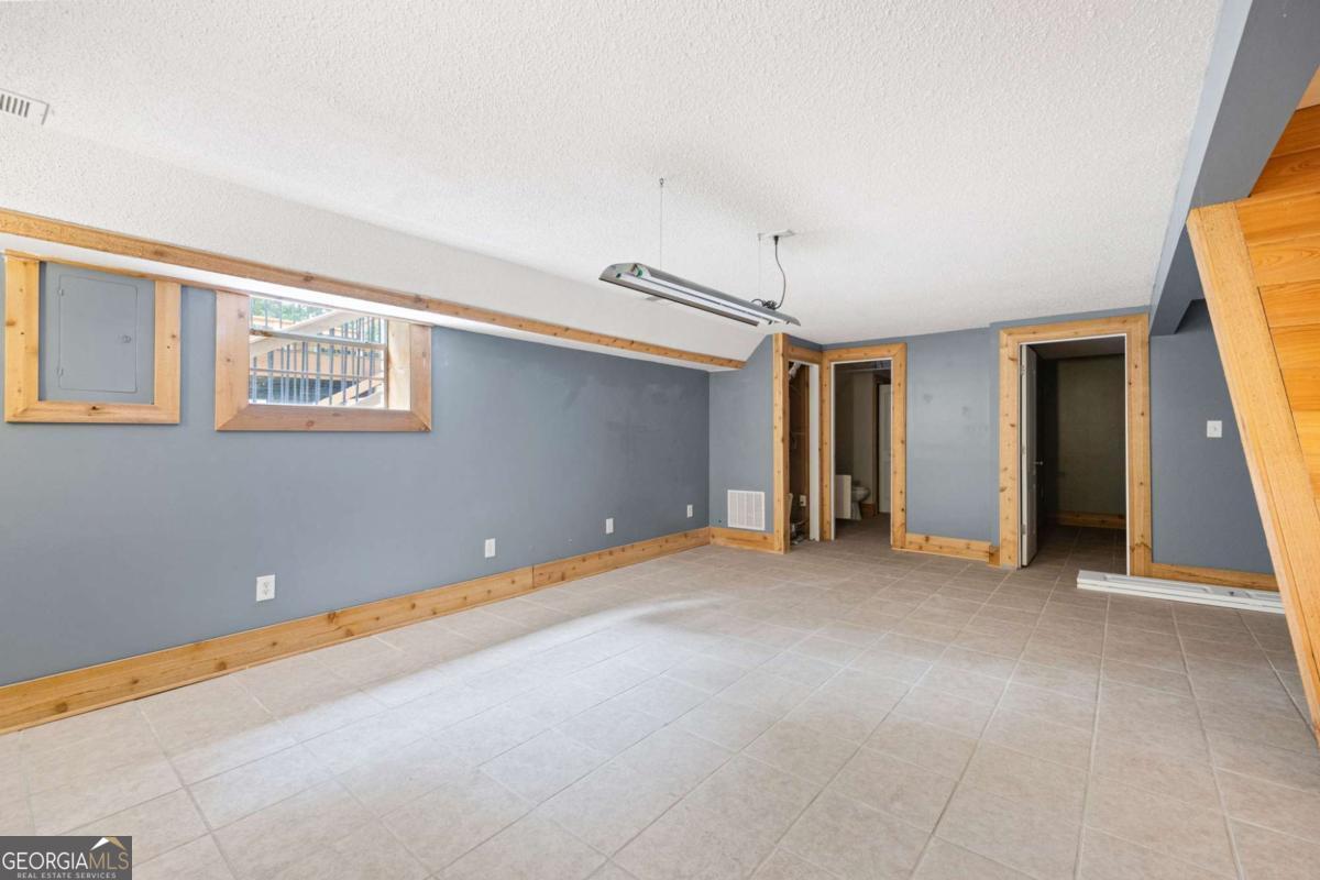 3027 Timberline Road