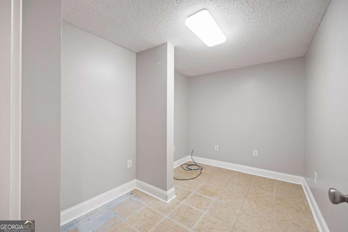 3027 Timberline Road