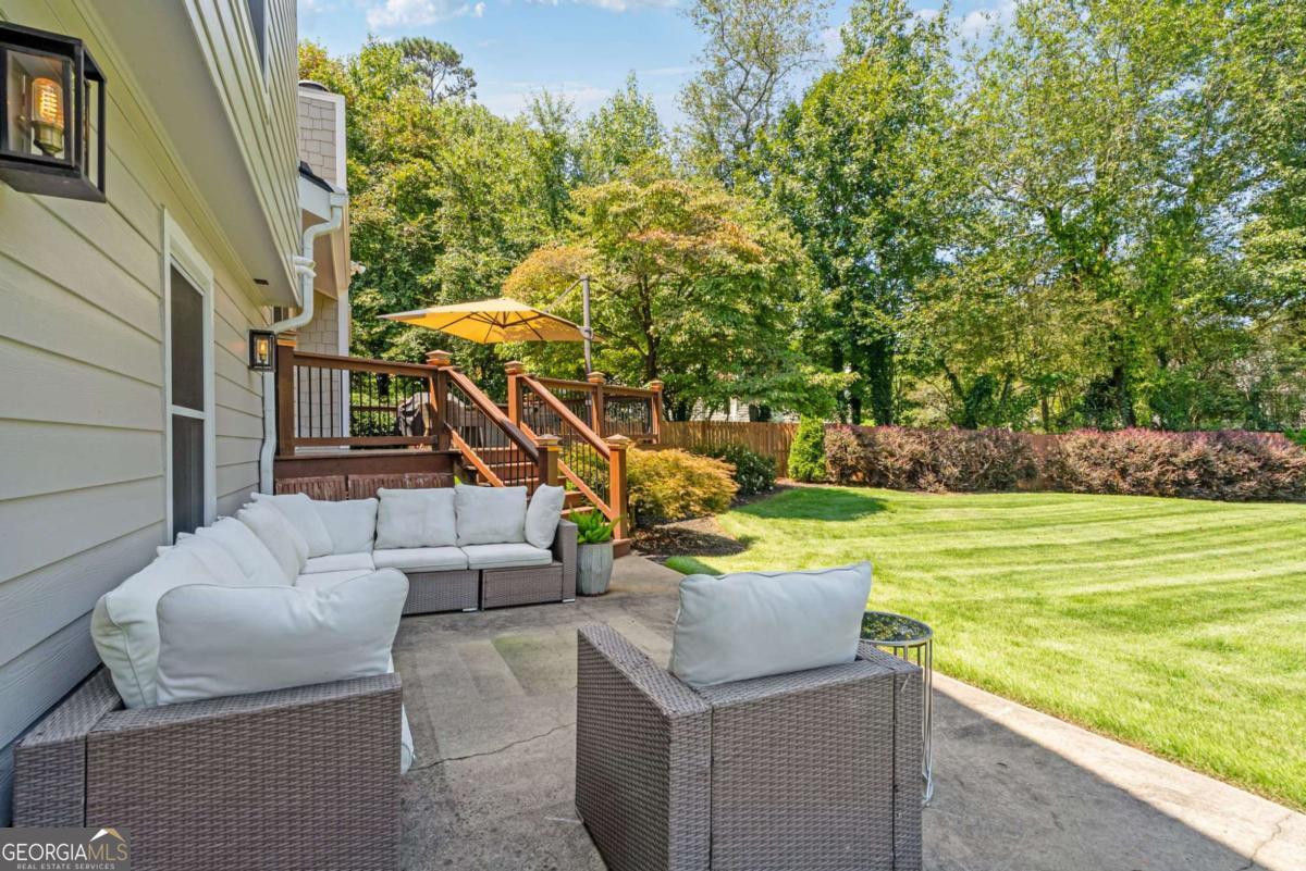 2817 Gracewood Drive NE